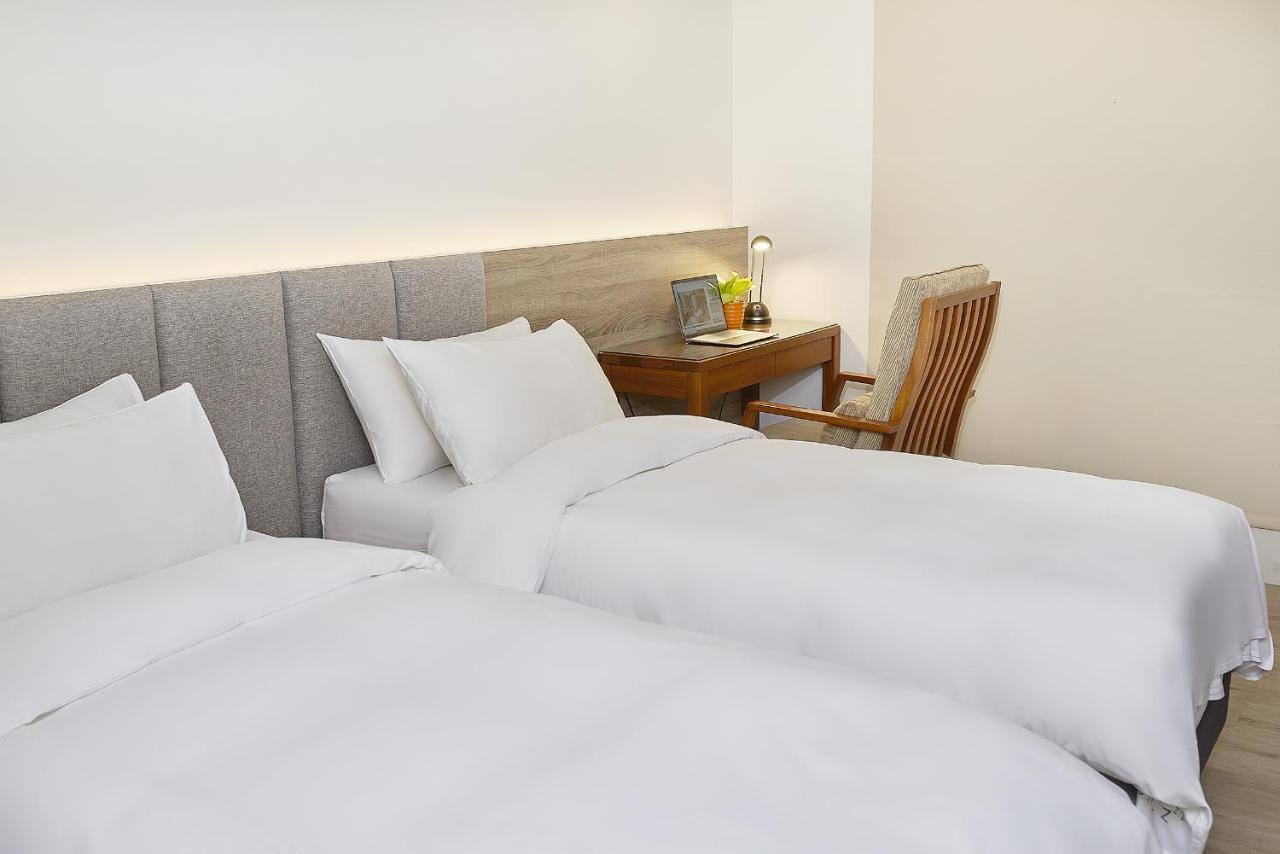 Hotel Z Taichung Buitenkant foto